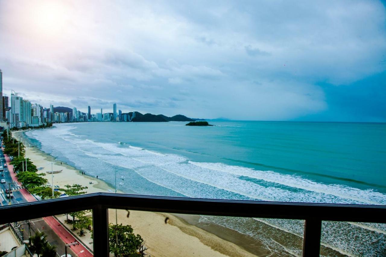 Apto Frente Mar Bal Camboriu Pe Na Areia Fantastica E Encantadora Vista Mar Balneário Camboriú Exterior foto
